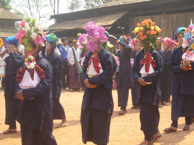 Travel - Myanmar - Kalaw Shan - Novice Procession into the Monastery